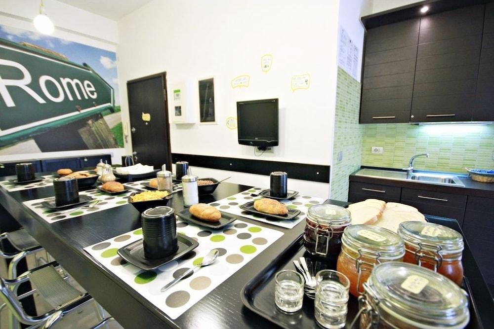 Alojamento de Acomodação e Pequeno-almoço Moai Roma